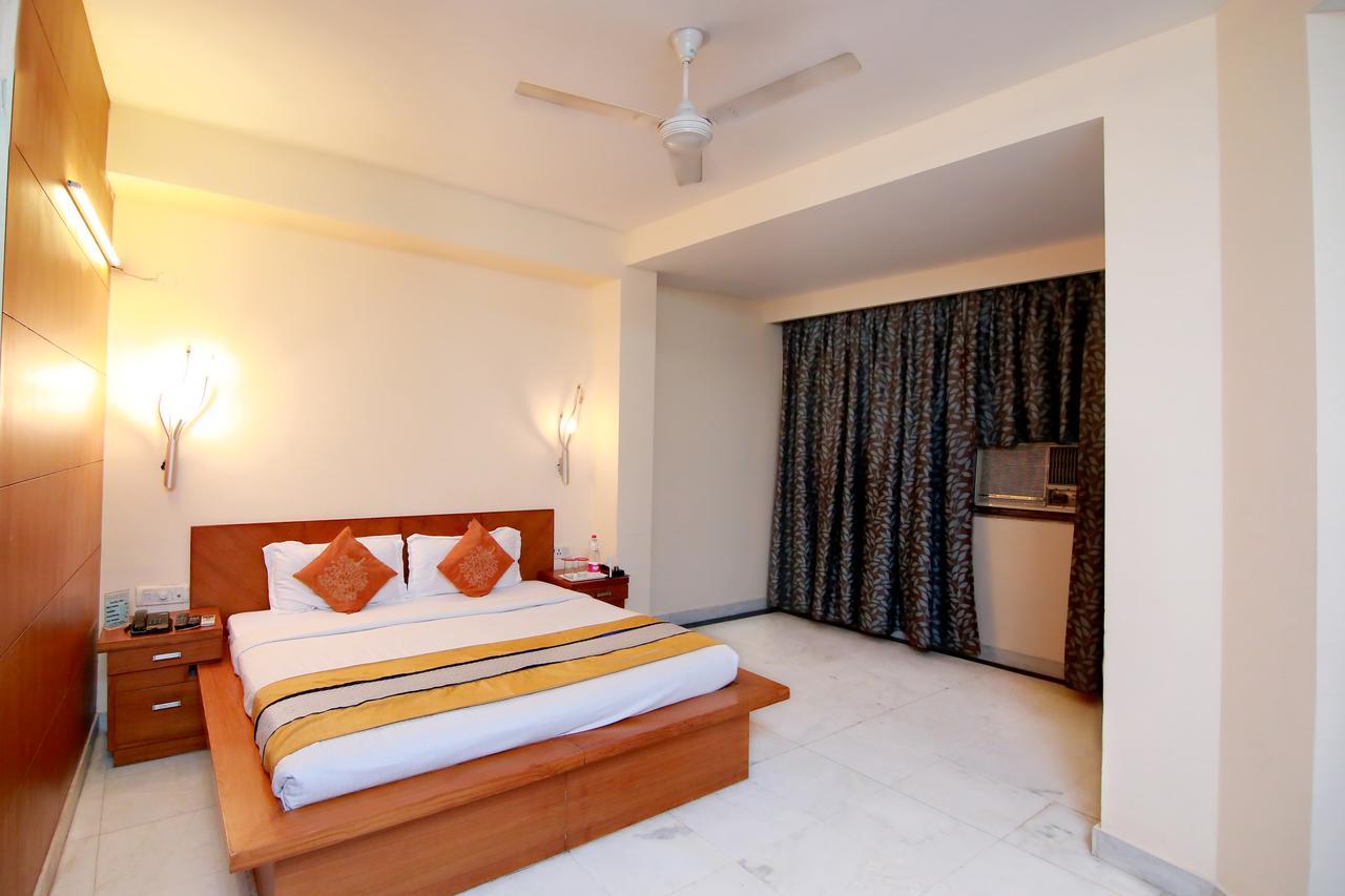 Chanson Grand Westend Delhi  Exterior foto
